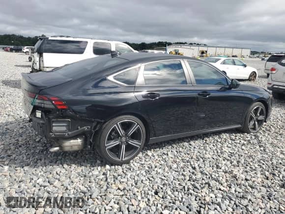 2024 Honda Accord Sport z VIN 1HGCY2F58RA000521, wystawiony jako Copart lot #87056025 z przebiegiem 34 240 mil mil oraz Szkoda całkowita • Salvage title. Historia ofert i sprzedaży dostępna na DreamBid. Obrazek 3.