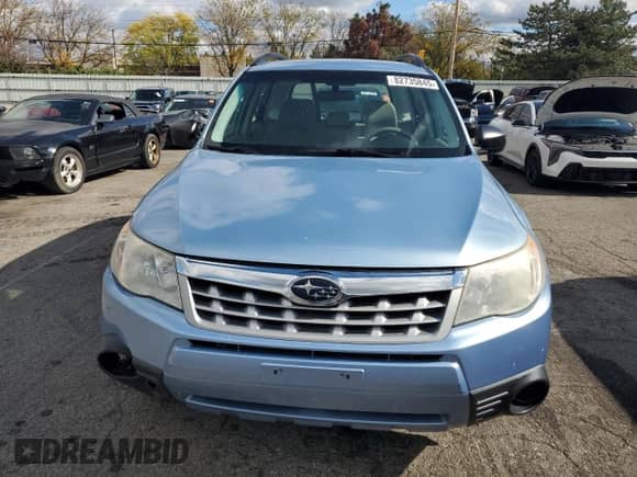 2012 Subaru Forester X z VIN JF2SHBBC3CH419245, wystawiony jako Copart lot #82735845 z przebiegiem 182 777 mil mil oraz Czysty tytuł • Clean title. Historia ofert i sprzedaży dostępna na DreamBid. Obrazek 5.