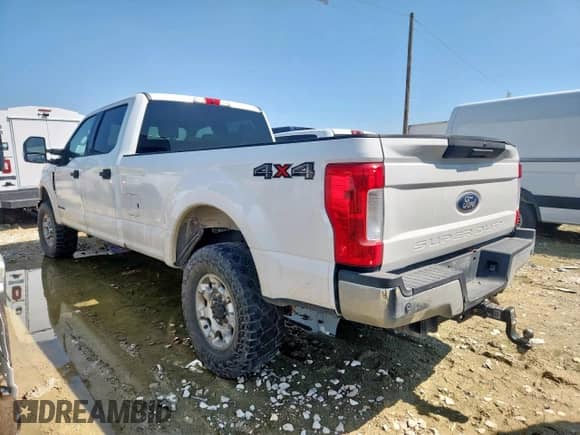2017 Ford F-250 Lariat z VIN 1FT7W2BT8HED31214, wystawiony jako Copart lot #64813285 z przebiegiem 213 485 mil mil oraz Szkoda całkowita • Salvage title. Historia ofert i sprzedaży dostępna na DreamBid. Obrazek 2.