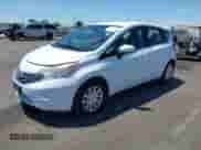 2015 Nissan Note SV z VIN 3N1CE2CP8FL415665, wystawiony jako IAAI lot #42842530 z przebiegiem 140 068 mil mil oraz . Historia ofert i sprzedaży dostępna na DreamBid. Obrazek 2.