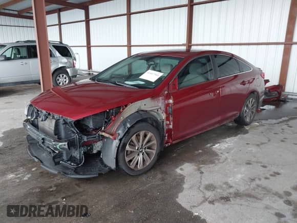 2015 Hyundai Sonata Sport с VIN 5NPE34AF0FH111828, выставлен на аукционе IAAI как лот 43417511 с пробегом 157 809 миль миль и . История ставок и продаж доступна на DreamBid. Изображение 2.