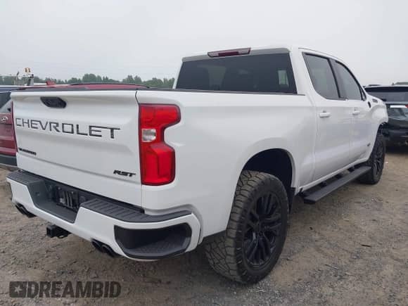2023 Chevrolet Silverado 1500 RST with VIN 2GCUDEED4P1136726, listed as a IAAI auction lot 42827475 with 17,336 mi miles and . Bid and sale history available at DreamBid. Image 4.