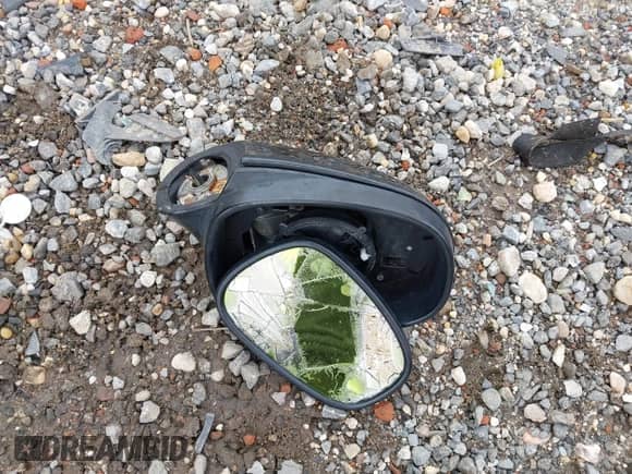 2011 BMW 3 Series 328i xDrive with VIN WBAPK7C55BA821131, listed as a IAAI auction lot 43420047 with 174,848 mi miles and . Bid and sale history available at DreamBid. Image 12.