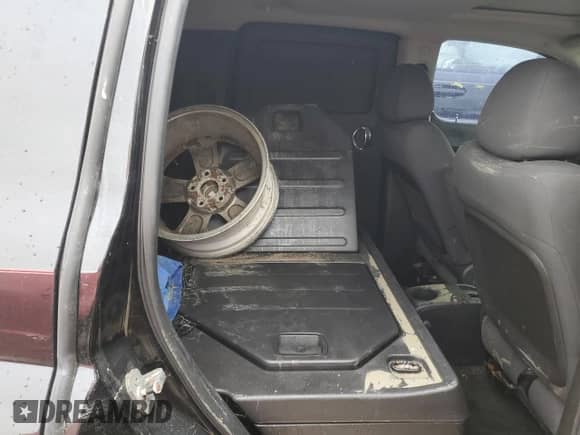 2008 Chevrolet HHR с VIN 3GCDA05P58S629584, выставлен на аукционе Copart как лот 75047984 с пробегом Не указан миль и На запчасти • Non repairable. История ставок и продаж доступна на DreamBid. Изображение 11.