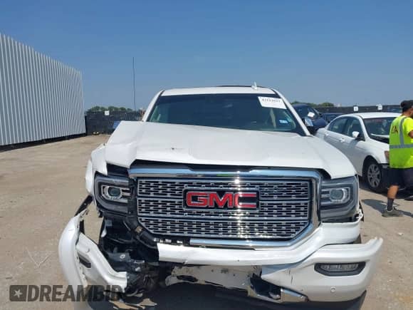 2018 GMC Sierra 1500 Denali с VIN 3GTU2PEJ4JG345941, выставлен на аукционе IAAI как лот 43113617 с пробегом 50 888 миль миль и . История ставок и продаж доступна на DreamBid. Изображение 12.