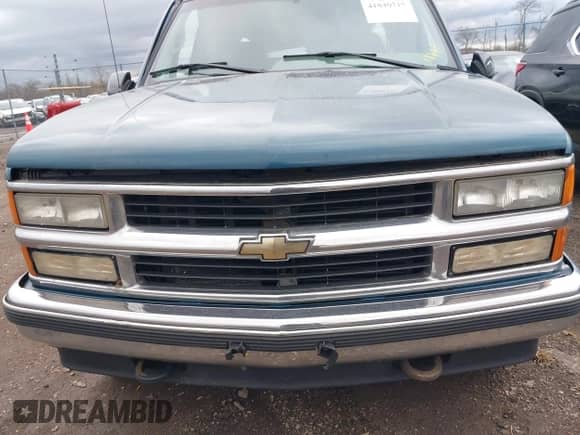 1995 Chevrolet Suburban с VIN 1GNFK16KXSJ391827, выставлен на аукционе IAAI как лот 41840715 с пробегом 143 603 миль миль и . История ставок и продаж доступна на DreamBid. Изображение 11.