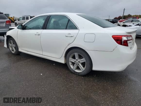 2014 Toyota Camry SE Sport с VIN 4T1BF1FK7EU376292, выставлен на аукционе Copart как лот 86543415 с пробегом 230 502 миль миль и Списание • Salvage title. История ставок и продаж доступна на DreamBid. Изображение 2.