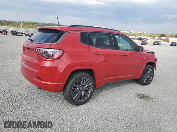 2022 Jeep Compass (RED) Edition with VIN 3C4NJDCB6NT131984, listed as a Copart auction lot 80147565 with 34,972 mi miles and Salvage title. Bid and sale history available at DreamBid. Image 3.