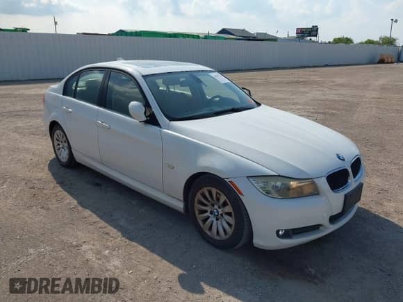 2009 BMW 3 Series 328i with VIN WBAPH73599A173835, listed as a IAAI auction lot 43019762 with 101,962 mi miles and . Bid and sale history available at DreamBid. Image 1.
