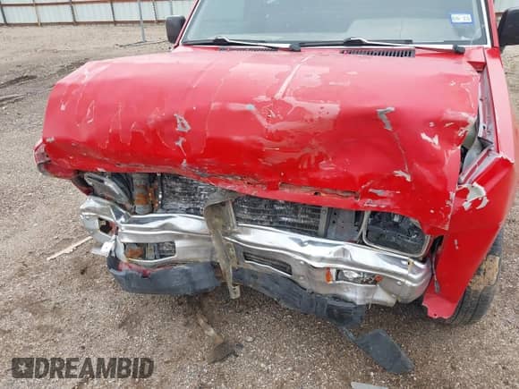 1992 Nissan Frontier z VIN 1N6SD11S4NC336627, wystawiony jako IAAI lot #42355110 z przebiegiem 183 389 mil mil oraz . Historia ofert i sprzedaży dostępna na DreamBid. Obrazek 6.
