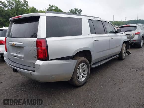 2018 Chevrolet Suburban LT с VIN 1GNSKHKC9JR399374, выставлен на аукционе IAAI как лот 42662435 с пробегом 89 727 миль миль и . История ставок и продаж доступна на DreamBid. Изображение 4.
