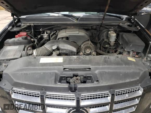 2010 Cadillac Escalade ESV Premium with VIN 1GYUKJEF4AR260567, listed as a Copart auction lot 57503165 with 347,994 mi miles and Clean title. Bid and sale history available at DreamBid. Image 12.