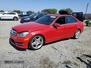 2013 Mercedes-Benz C 250 Sport с VIN WDDGF4HB5DR250223, выставлен на аукционе Copart как лот 82352425 с пробегом 188 182 миль миль и Списание • Salvage title. История ставок и продаж доступна на DreamBid. Изображение 1.