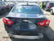 2018 Chevrolet Cruze LT с VIN 1G1BE5SM3J7100277, выставлен на аукционе IAAI как лот 43189742 с пробегом 81 925 миль миль и . История ставок и продаж доступна на DreamBid. Изображение 17.