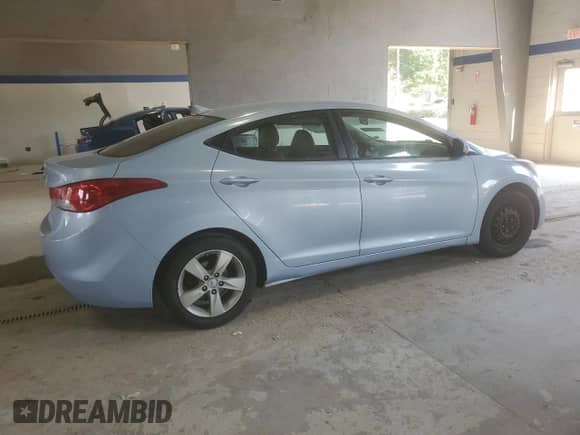 2011 Hyundai Elantra GLS z VIN KMHDH4AE9BU114565, wystawiony jako Copart lot #81754545 z przebiegiem 243 618 mil mil oraz Szkoda całkowita • Salvage title. Historia ofert i sprzedaży dostępna na DreamBid. Obrazek 3.