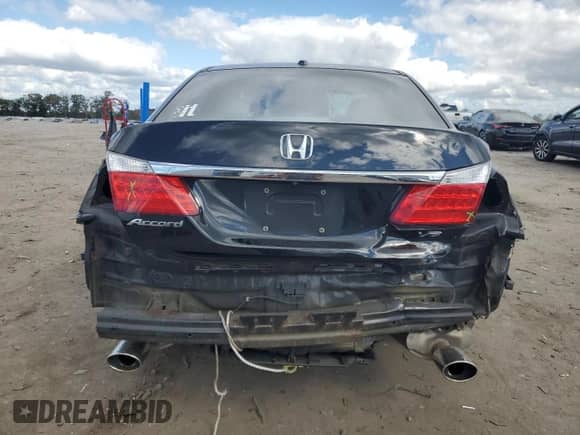 2015 Honda Accord EX-L с VIN 1HGCR3F8XFA015806, выставлен на аукционе Copart как лот 84759725 с пробегом 142 331 миль миль и Списание • Salvage title. История ставок и продаж доступна на DreamBid. Изображение 6.