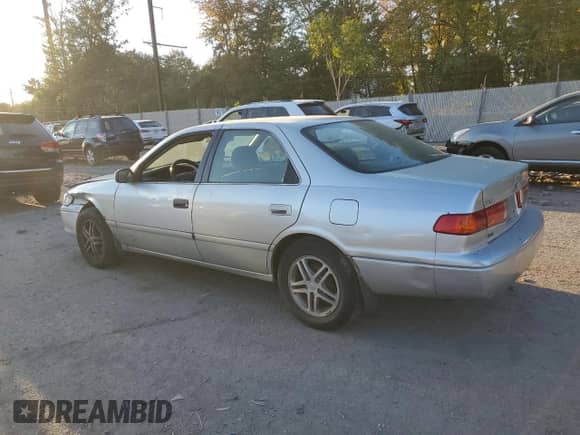2000 Toyota Camry CE с VIN 4T1BG22K6YU675267, выставлен на аукционе Copart как лот 84633315 с пробегом 133 223 миль миль и Списание • Salvage title. История ставок и продаж доступна на DreamBid. Изображение 2.