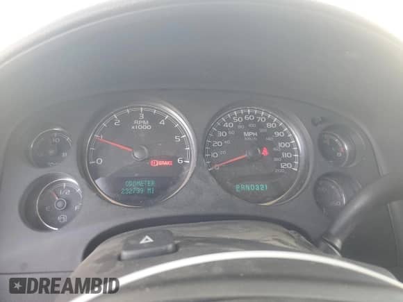 2007 Chevrolet Tahoe LT z VIN 1GNFC13JX7J150625, wystawiony jako Copart lot #85740215 z przebiegiem 232 739 mil mil oraz Czysty tytuł • Clean title. Historia ofert i sprzedaży dostępna na DreamBid. Obrazek 9.