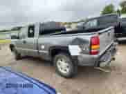 2006 GMC Sierra 1500 SLE2 z VIN 1GTEK19Z76Z130711, wystawiony jako Copart lot #82642185 z przebiegiem Nie podano mil oraz Czysty tytuł • Clean title. Historia ofert i sprzedaży dostępna na DreamBid. Obrazek 2.