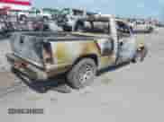 2005 Chevrolet Silverado 1500 Work Truck с VIN 1GCEC14V95Z240191, выставлен на аукционе IAAI как лот 42719805 с пробегом Не указан миль и . История ставок и продаж доступна на DreamBid. Изображение 4.