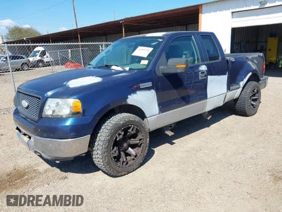 2006 Ford F-150 STX with VIN 1FTRX02W46KC19013, listed as a IAAI auction lot 43145748 with 205,396 mi miles and . Bid and sale history available at DreamBid. Image 2.