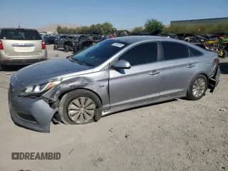 2016 Hyundai Sonata SE с VIN KMHE24L1XGA011387, выставлен на аукционе Copart как лот 64663695 с пробегом 141 515 миль миль и Списание • Salvage title. История ставок и продаж доступна на DreamBid. Изображение 1.