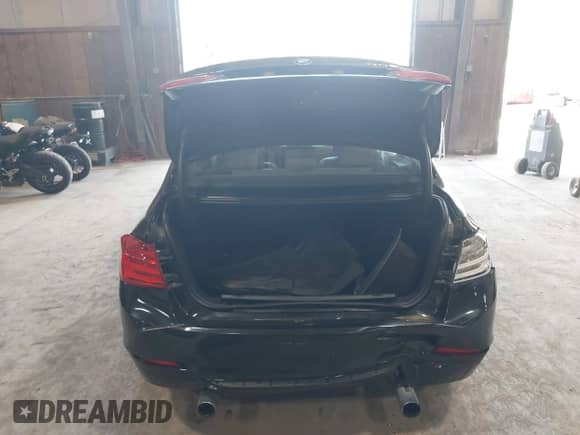 2012 BMW 3 Series 335i с VIN WBA3A9G54CNN67705, выставлен на аукционе IAAI как лот 42206308 с пробегом 93 597 миль миль и . История ставок и продаж доступна на DreamBid. Изображение 16.