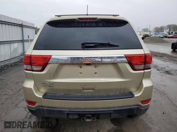 2011 Jeep Grand Cherokee Laredo with VIN 1J4RR4GG6BC731373, listed as a Copart auction lot 55487855 with 280,689 mi miles and Non repairable. Bid and sale history available at DreamBid. Image 6.