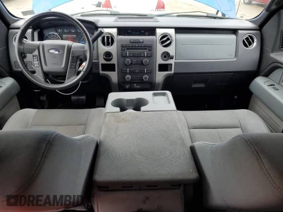 2011 Ford F-150 XL z VIN 1FTEX1CM5BFC34138, wystawiony jako Copart lot #85936435 z przebiegiem 140 405 mil mil oraz Czysty tytuł • Clean title. Historia ofert i sprzedaży dostępna na DreamBid. Obrazek 8.