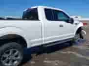 2018 Ford F-150 XL z VIN 1FTFX1E55JKC30834, wystawiony jako IAAI lot #43320333 z przebiegiem 95 773 mil mil oraz . Historia ofert i sprzedaży dostępna na DreamBid. Obrazek 18.