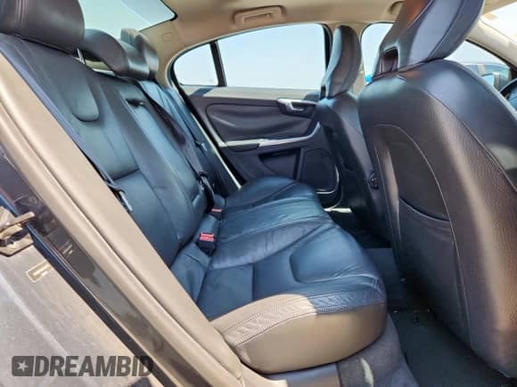 2012 Volvo S60 T5 с VIN YV1622FS8C2025711, выставлен на аукционе Copart как лот 71559935 с пробегом 112 131 миль миль и Чистый • Clean title. История ставок и продаж доступна на DreamBid. Изображение 10.
