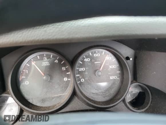 2011 GMC Sierra 1500 Work Truck z VIN 1GTN2TE06BZ199709, wystawiony jako Copart lot #55274545 z przebiegiem Nie podano mil oraz Czysty tytuł • Clean title. Historia ofert i sprzedaży dostępna na DreamBid. Obrazek 9.