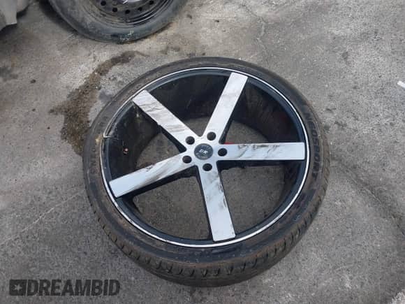 2015 Dodge Charger SE z VIN 2C3CDXBG1FH790891, wystawiony jako IAAI lot #43119479 z przebiegiem 170 619 mil mil oraz . Historia ofert i sprzedaży dostępna na DreamBid. Obrazek 12.