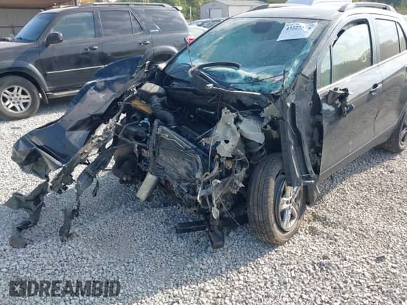 2015 Chevrolet Trax LT с VIN KL7CJRSB4FB074707, выставлен на аукционе IAAI как лот 43227578 с пробегом 181 760 миль миль и . История ставок и продаж доступна на DreamBid. Изображение 6.
