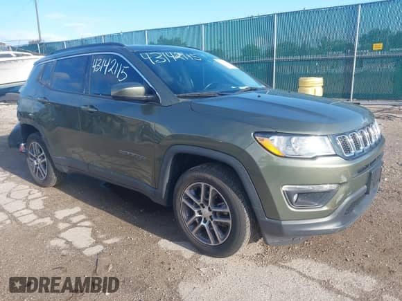 2017 Jeep Compass Latitude с VIN 3C4NJDBB0HT672132, выставлен на аукционе IAAI как лот 43142115 с пробегом 102 808 миль миль и . История ставок и продаж доступна на DreamBid. Изображение 1.