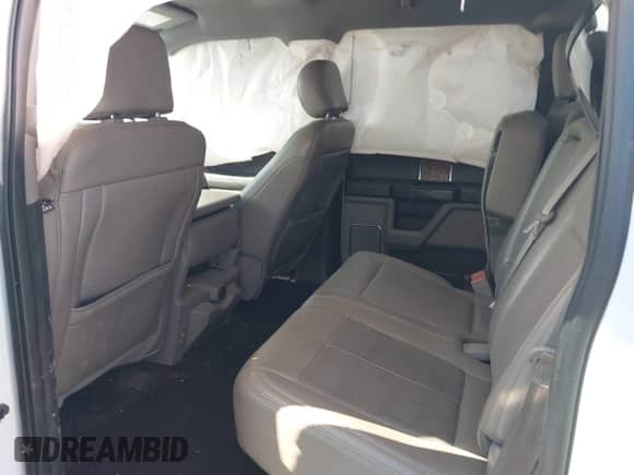 2018 Ford F-150 XL z VIN 1FTFW1EG0JKC58870, wystawiony jako IAAI lot #43209369 z przebiegiem 122 374 mil mil oraz . Historia ofert i sprzedaży dostępna na DreamBid. Obrazek 8.