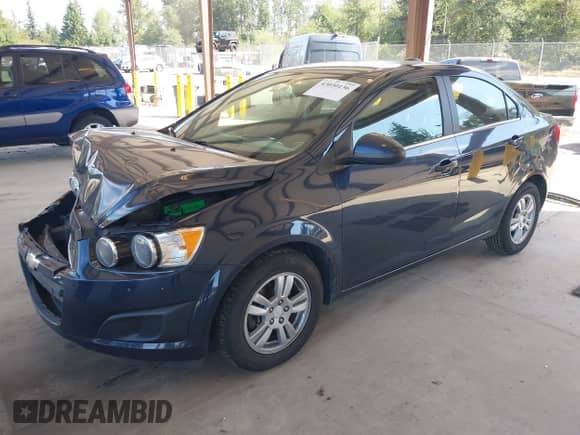 2016 Chevrolet Sonic LT с VIN 1G1JC5SH4G4132492, выставлен на аукционе IAAI как лот 43030136 с пробегом 121 146 миль миль и . История ставок и продаж доступна на DreamBid. Изображение 18.
