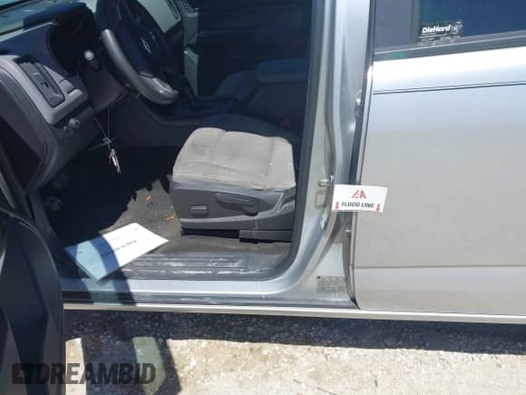 2017 Chevrolet Colorado 2WD WT с VIN 1GCGSBEN5H1246086, выставлен на аукционе IAAI как лот 41811283 с пробегом 123 539 миль миль и . История ставок и продаж доступна на DreamBid. Изображение 6.