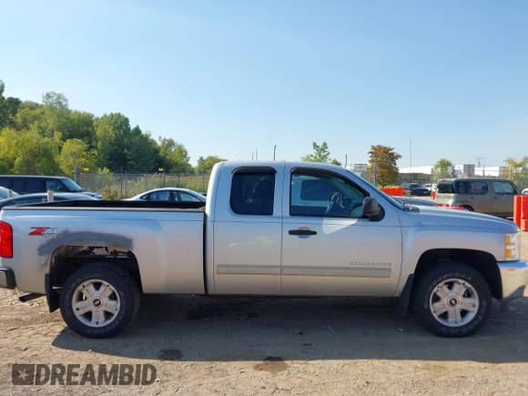 2012 Chevrolet Silverado 1500 LT с VIN 1GCRKSE73CZ234183, выставлен на аукционе IAAI как лот 43263701 с пробегом 184 757 миль миль и . История ставок и продаж доступна на DreamBid. Изображение 13.