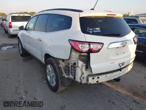 2013 Chevrolet Traverse LT z VIN 1GNKRGKD6DJ122960, wystawiony jako IAAI lot #42909542 z przebiegiem 266 289 mil mil oraz . Historia ofert i sprzedaży dostępna na DreamBid. Obrazek 3.
