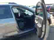 2025 Chevrolet Equinox FWD LT z VIN 3GNAXHEG0SL129325, wystawiony jako IAAI lot #43059899 z przebiegiem 8 477 mil mil oraz . Historia ofert i sprzedaży dostępna na DreamBid. Obrazek 5.