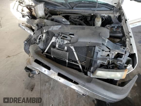 2004 Chevrolet Silverado 2500 LT с VIN 1GCGC23U94F259010, выставлен на аукционе Copart как лот 78248994 с пробегом 305 384 миль миль и Списание • Salvage title. История ставок и продаж доступна на DreamBid. Изображение 13.