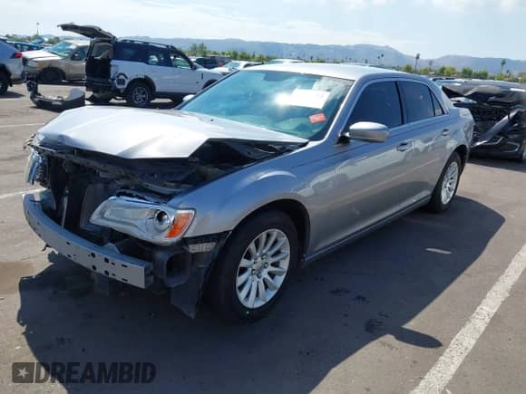2013 Chrysler 300 with VIN 2C3CCAAG6DH612019, listed as a IAAI auction lot 43065392 with 114,371 mi miles and . Bid and sale history available at DreamBid. Image 2.
