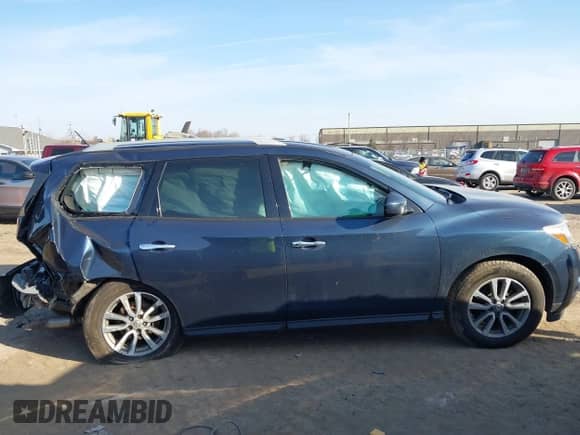 2014 Nissan Pathfinder SV with VIN 5N1AR2MM3EC674423, listed as a IAAI auction lot 41801189 with 184,156 mi miles and . Bid and sale history available at DreamBid. Image 13.