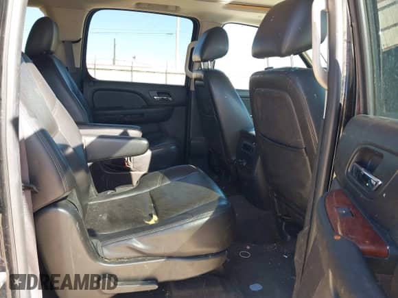 2014 Chevrolet Suburban LTZ с VIN 1GNSCKE01ER106729, выставлен на аукционе IAAI как лот 43445851 с пробегом 198 296 миль миль и . История ставок и продаж доступна на DreamBid. Изображение 8.