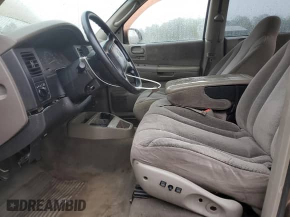 2001 Dodge Dakota Sport with VIN 1B7GG2AN71S188389, listed as a Copart auction lot 81003045 with 203,492 mi miles and Salvage title. Bid and sale history available at DreamBid. Image 7.