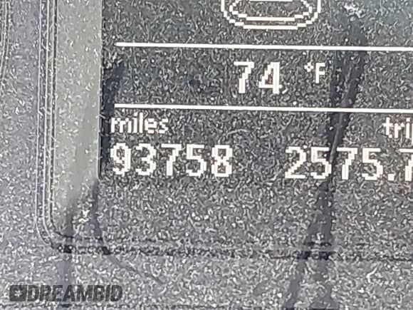 2012 Volkswagen Tiguan S с VIN WVGAV7AX1CW004596, выставлен на аукционе IAAI как лот 42772345 с пробегом 93 758 миль миль и . История ставок и продаж доступна на DreamBid. Изображение 15.