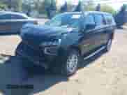 2023 Chevrolet Suburban LS z VIN 1GNSKBKD3PR165715, wystawiony jako IAAI lot #43253479 z przebiegiem 132 431 mil mil oraz . Historia ofert i sprzedaży dostępna na DreamBid. Obrazek 17.