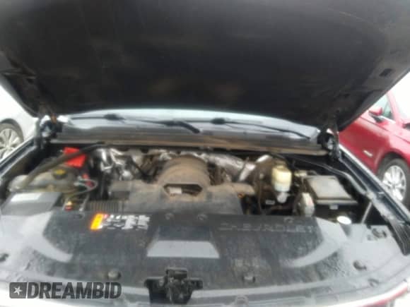 2017 Chevrolet Suburban Premier z VIN 1GNSCJKCXHR312158, wystawiony jako IAAI lot #40399105 z przebiegiem 150 560 mil mil oraz . Historia ofert i sprzedaży dostępna na DreamBid. Obrazek 10.