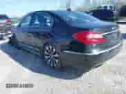 2013 Hyundai Genesis R-Spec z VIN KMHGC4DH4DU225996, wystawiony jako IAAI lot #41996696 z przebiegiem 184 219 mil mil oraz . Historia ofert i sprzedaży dostępna na DreamBid. Obrazek 3.